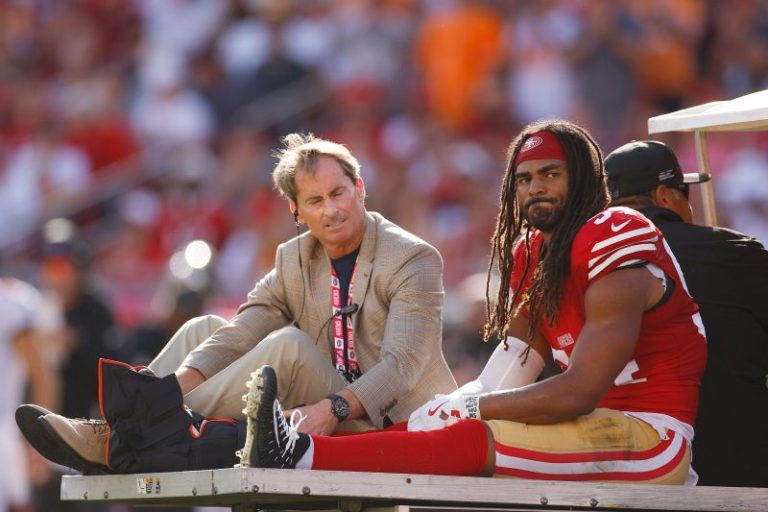 49ers LB Fred Warner carted off field vs Buccaneers