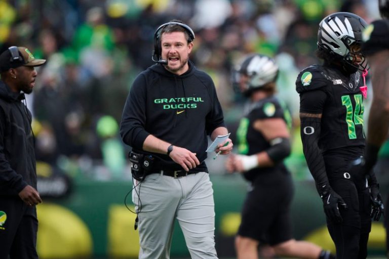 Dan Lanning reaffirms commitment to Oregon on ‘College GameDay’