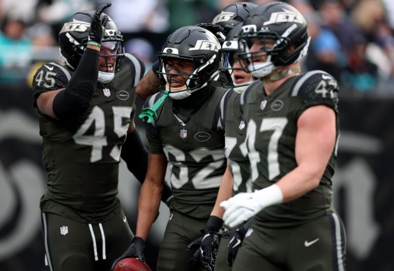 What are Jets wearing? NYJ debut ‘Gotham City Football Club’ uniforms