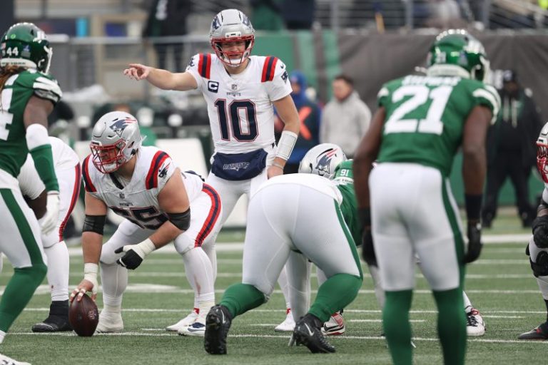 32 things we learned in NFL Week 17: Furious race for pole position