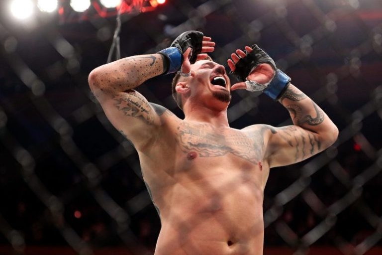 UFC heavyweight champ Tom Aspinall says he’s undergoing eye surgery