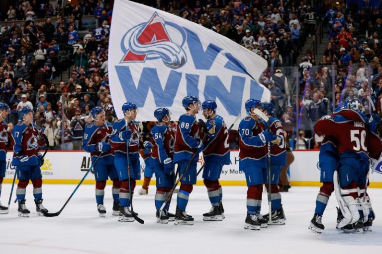 NHL power rankings: Avalanche end small skid amid big injuries