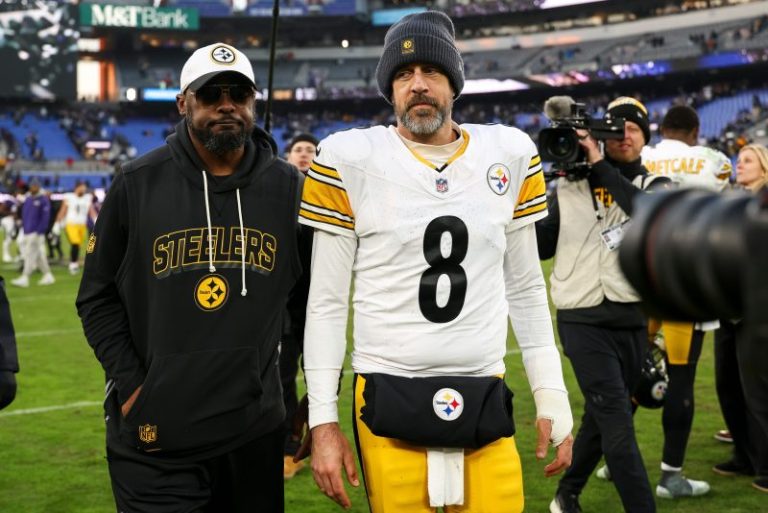 Steelers president: Tomlin stepping down likely affects Rodgers’ plan