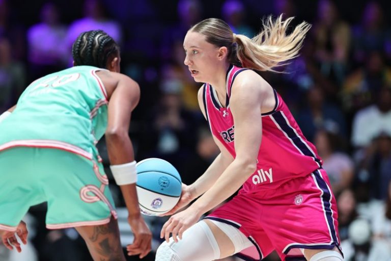 Paige Bueckers in Unrivaled’s 1-on-1 tournament. Who will she face?